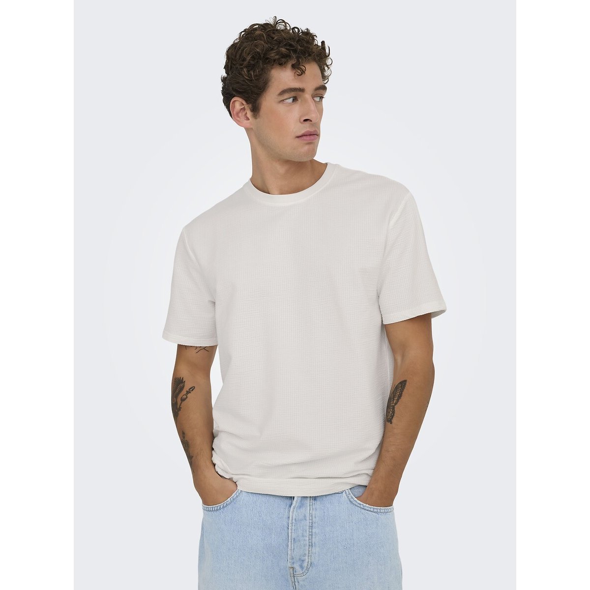 T-shirt in seersucker a maniche corte bianco, ONLY & SONS