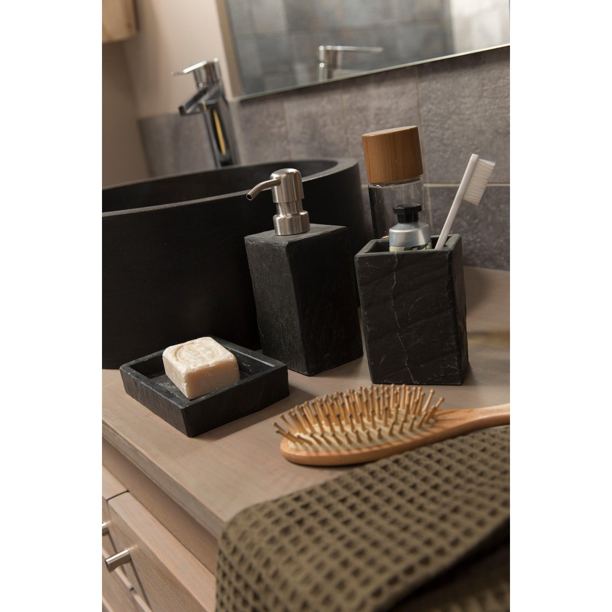 Distributeur en pierre, STONE noir-noir 0, SENSEA