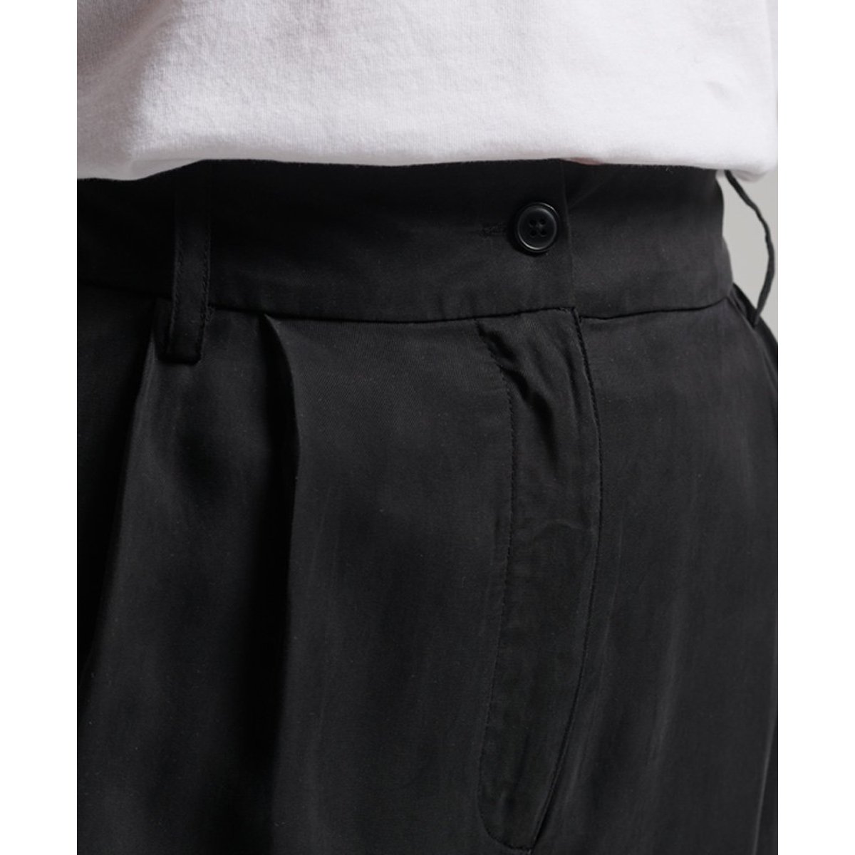 Short en cupro noir, SUPERDRY