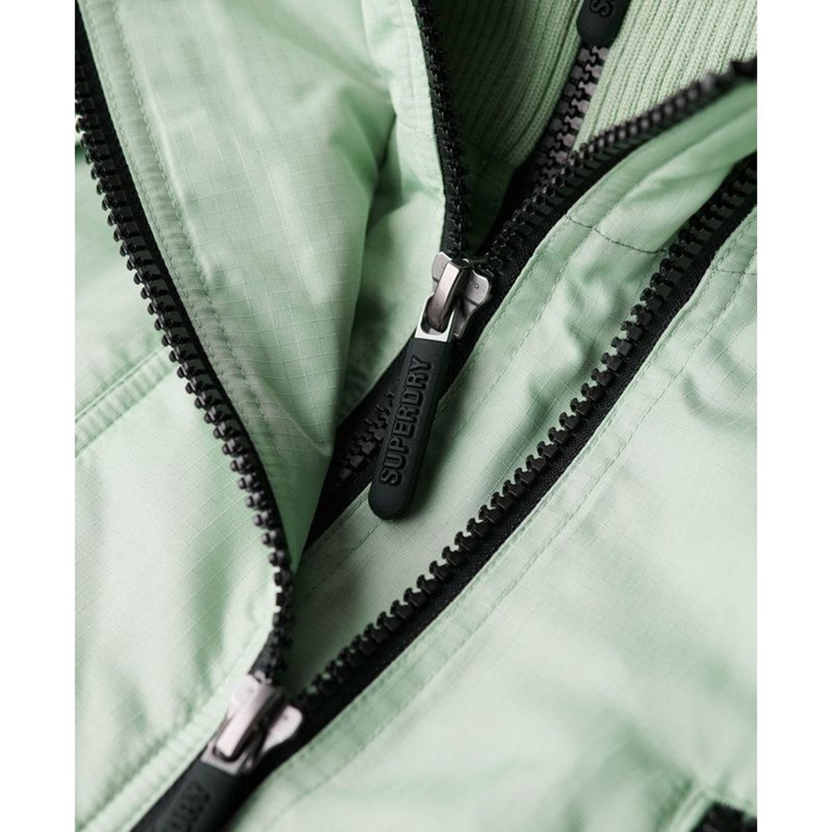 Veste à capuche Mountain Windbreaker vert d'eau, SUPERDRY