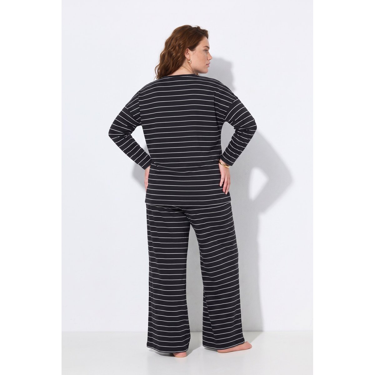 T-shirt en coton bio rayé noir, ULLA POPKEN