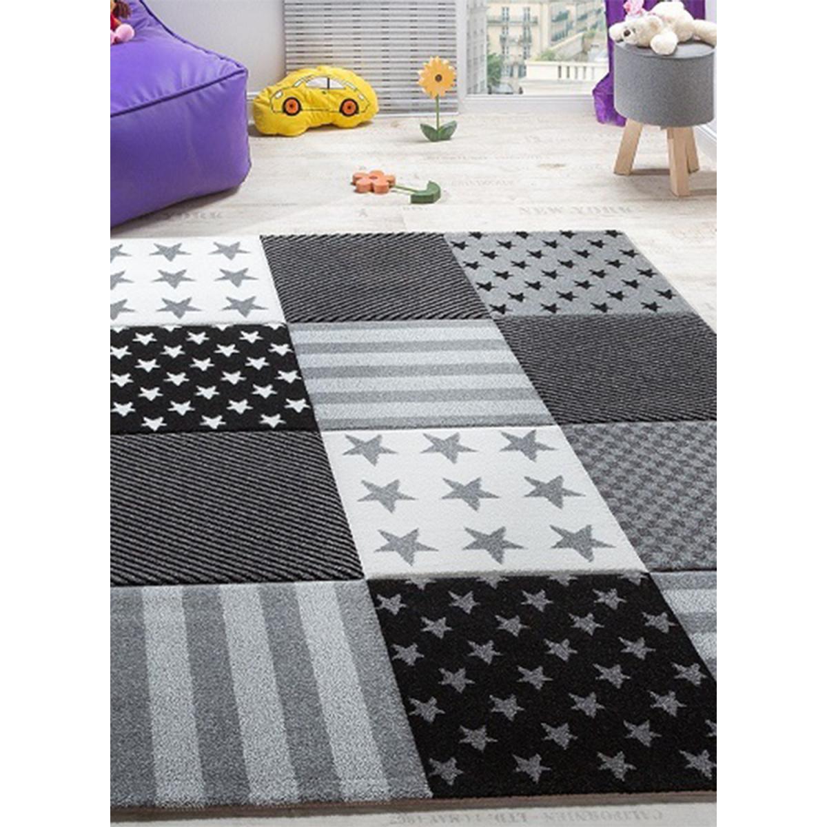Tapis enfant tissé motif géométrique LYN8 FLAG START gris, UN AMOUR DE TAPIS