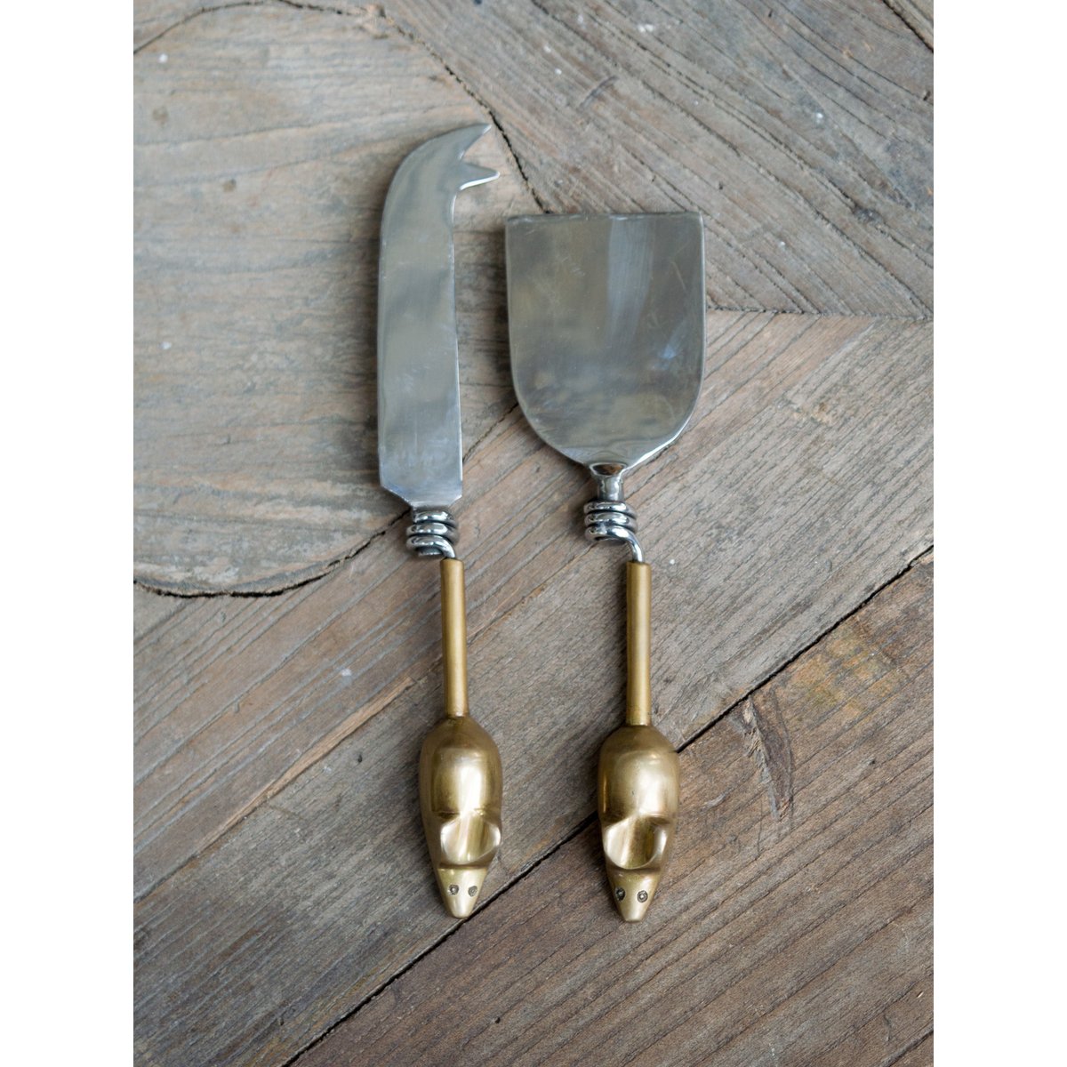 Set de 2 couverts avec manche en laiton Souris or, CHEHOMA