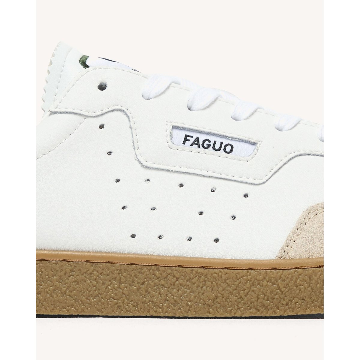 Baskets basses en cuir blanc et vert, FAGUO