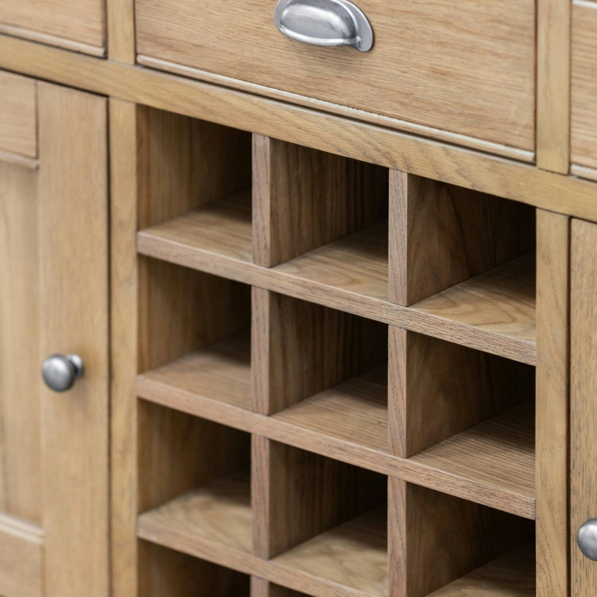 Buffet chêne campagne chic avec casier bouteilles VALMONT bois naturel, PIER IMPORT