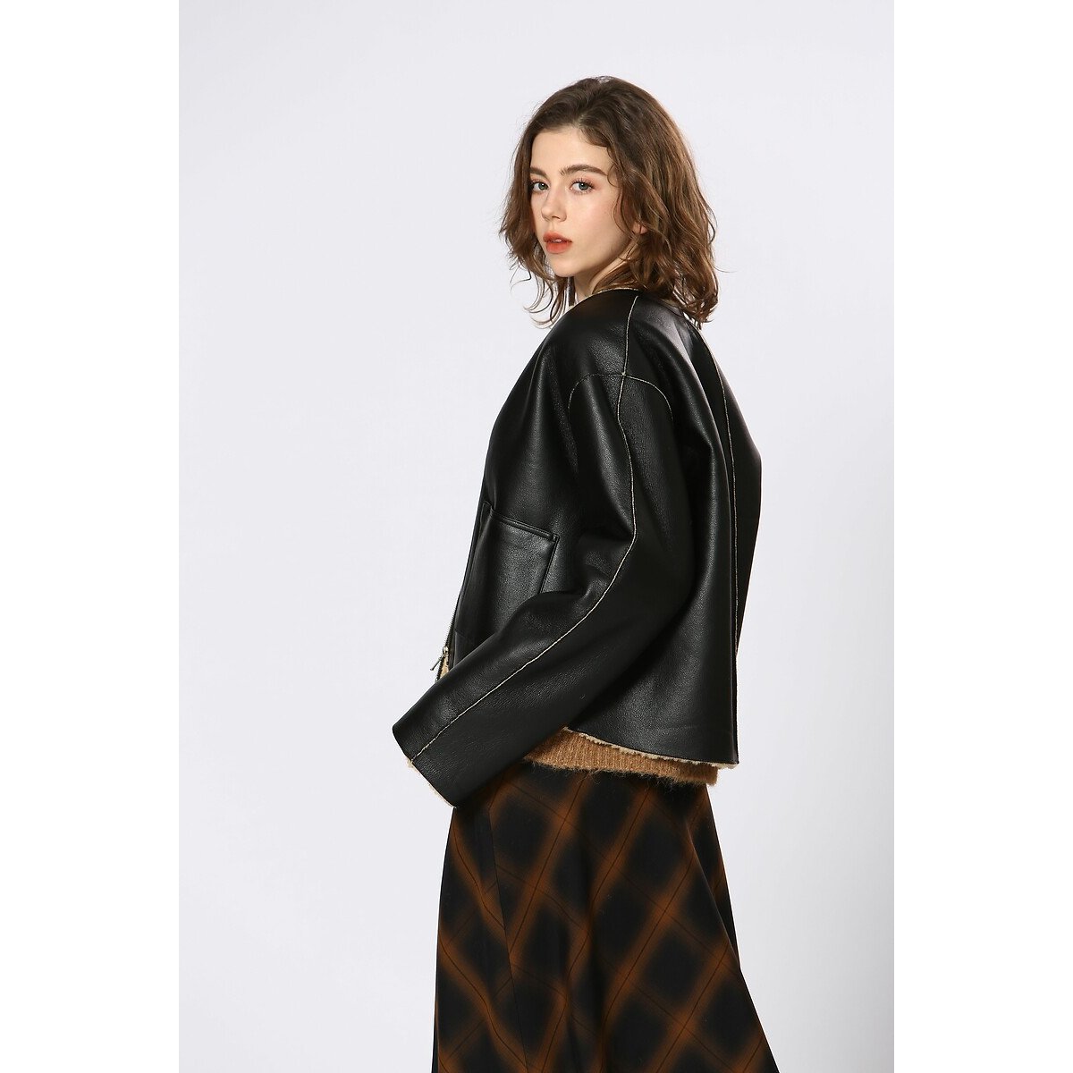 Faux Leather Zipped Jacket with Sherpa Lining black, SEE U SOON