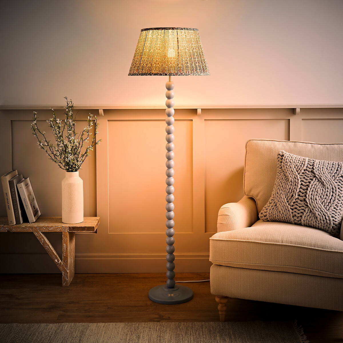 Bobbie Painted Bobbin Floor Lamp with Floral Pleated Shade blue, SO'HOME