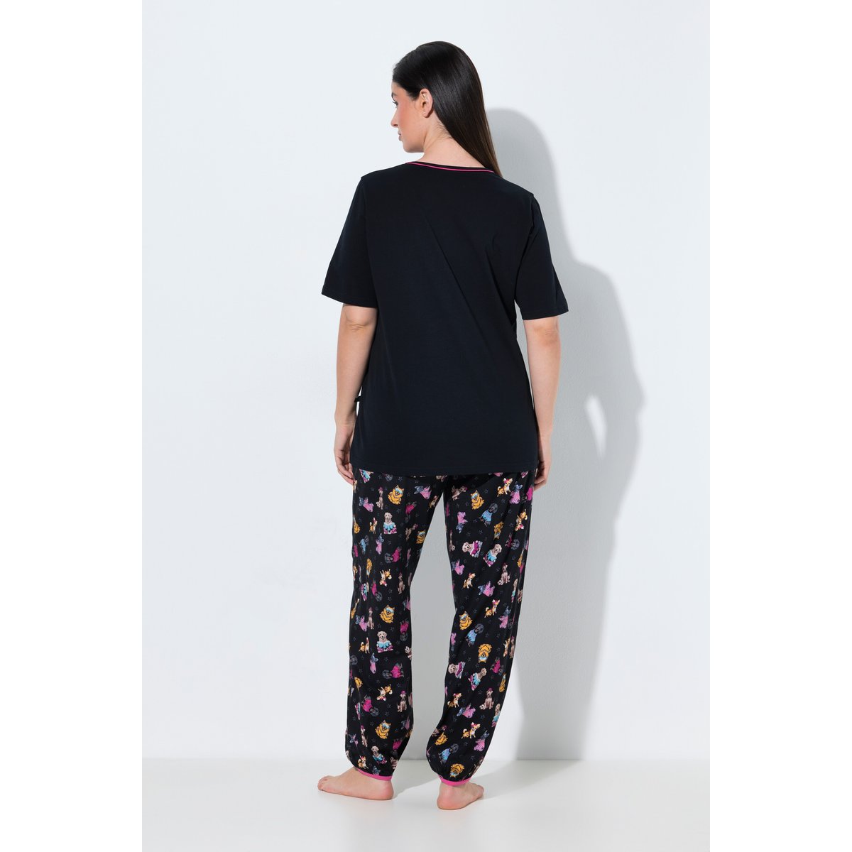 Pyjama avec broderie noir, ULLA POPKEN