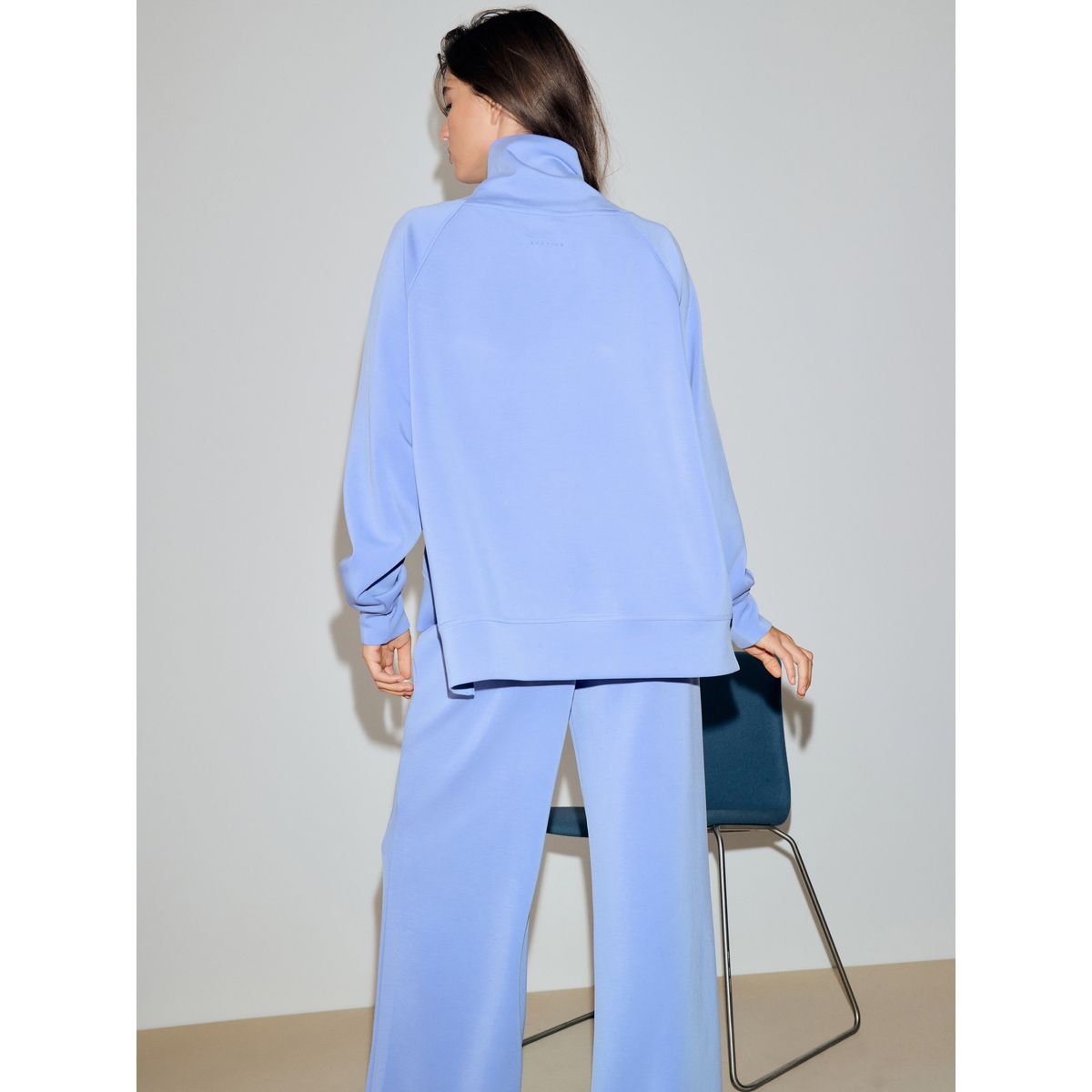 Pull active à col bénitier en modal doux bleu, NEXT