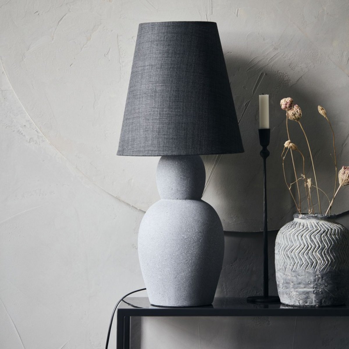 Lampe table contemporaine Orga gris foncé, HOUSE DOCTOR