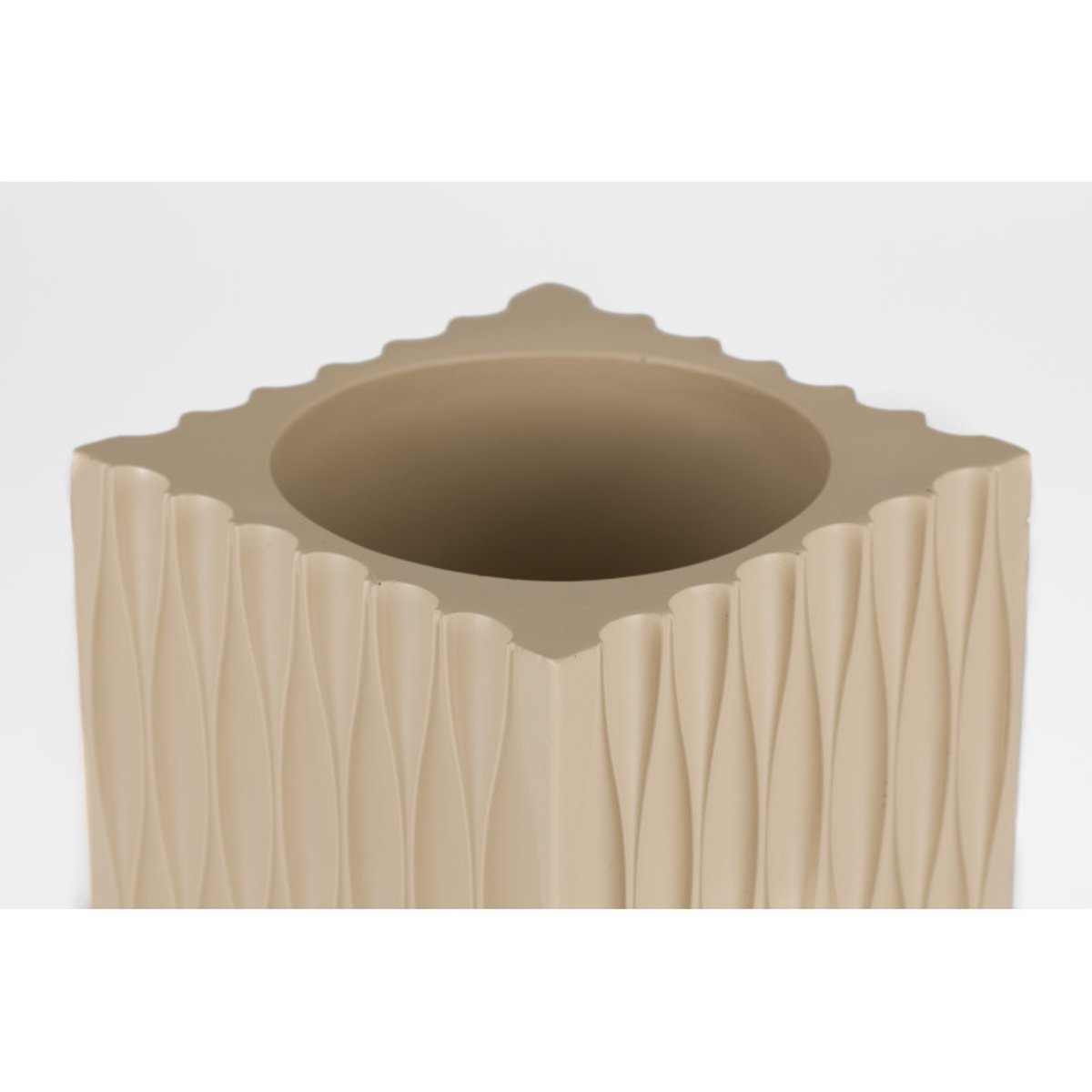 Vase rectangulaire design Riley beige, ZUIVER