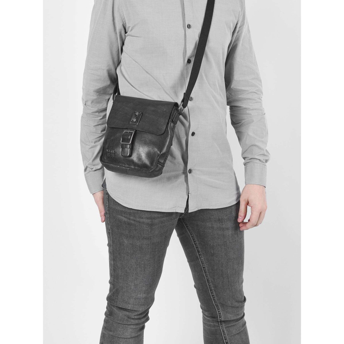 Sac bandoulière Traveler cuir black, BASILIC PEPPER