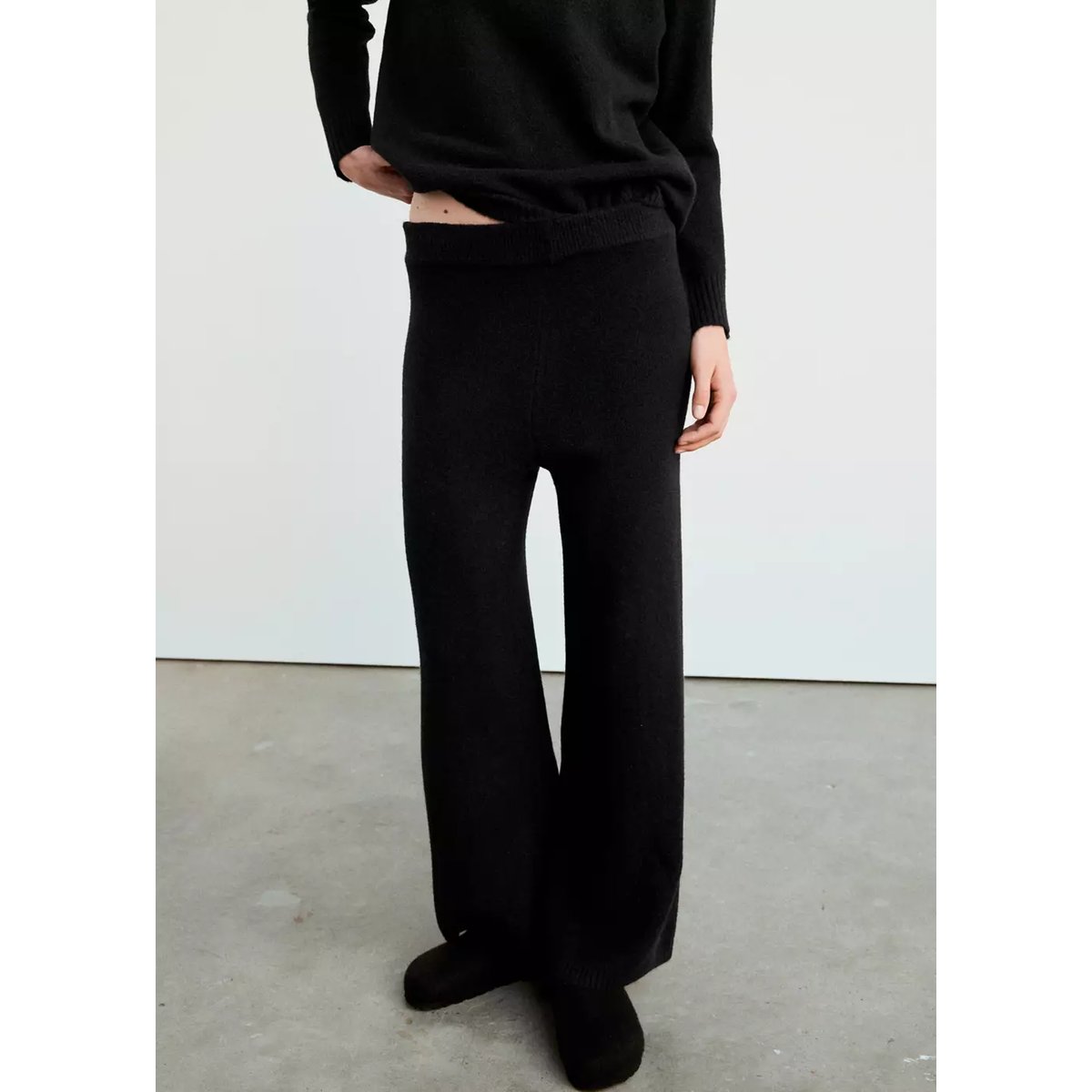 Pantalon de pyjama en maille à jambes larges noir, MANGO