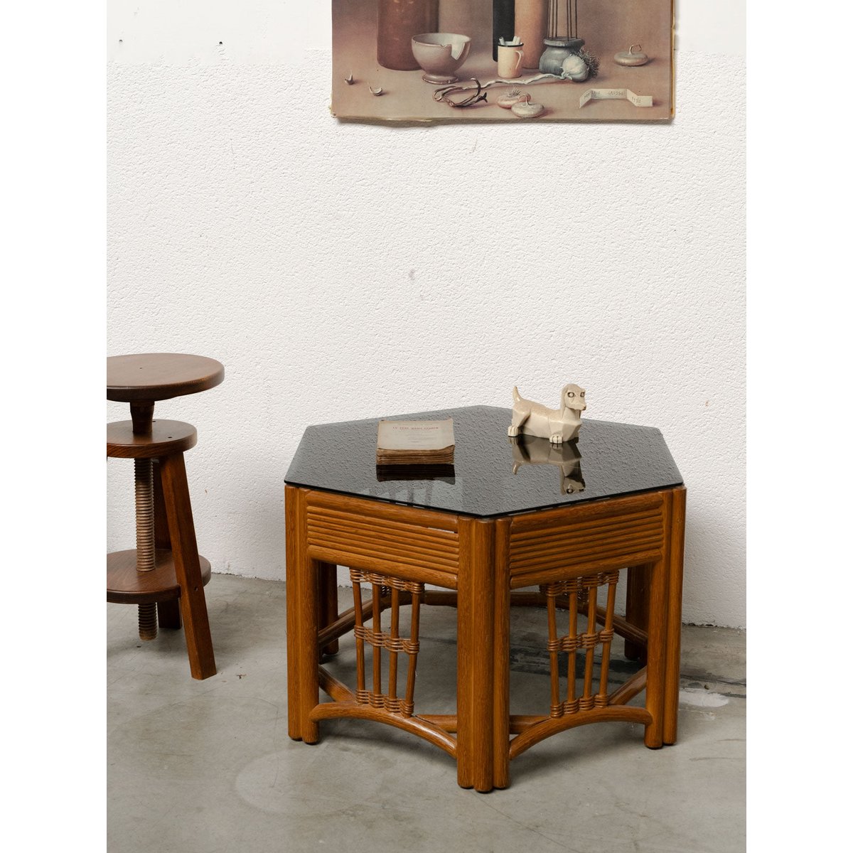 Table basse hexagonale en rotin et verre fumé Donna N°1636 - Bon état fumé, DEBONGOUT
