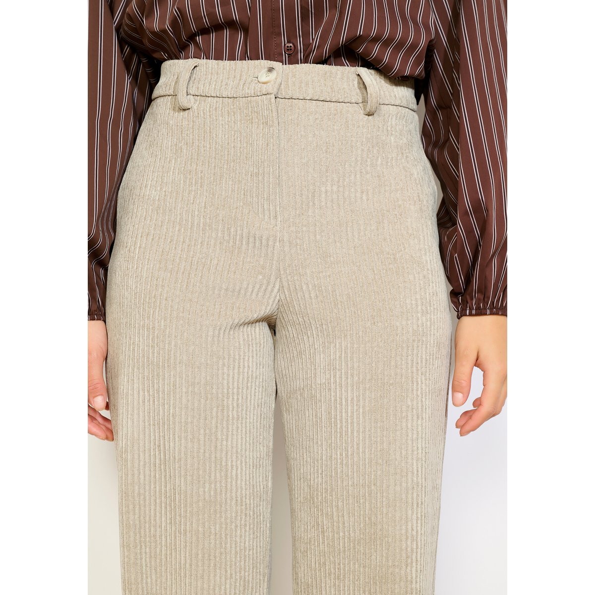 Pantalon en velours côtelé taupe, LOLALIZA