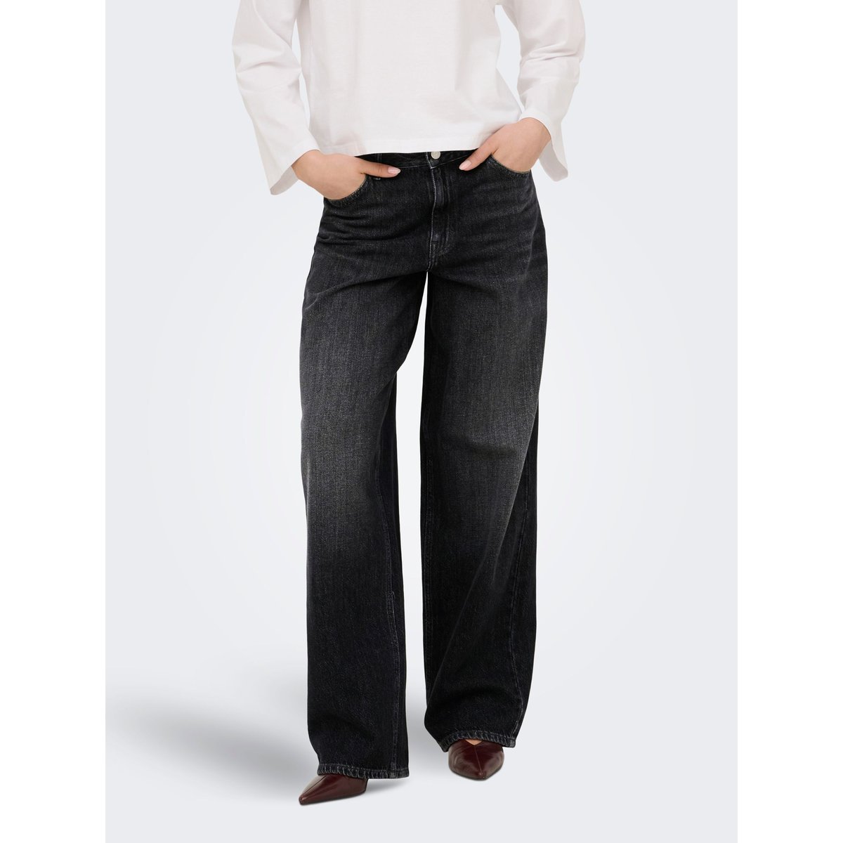 Jean Coupe Droite washed black, ONLY