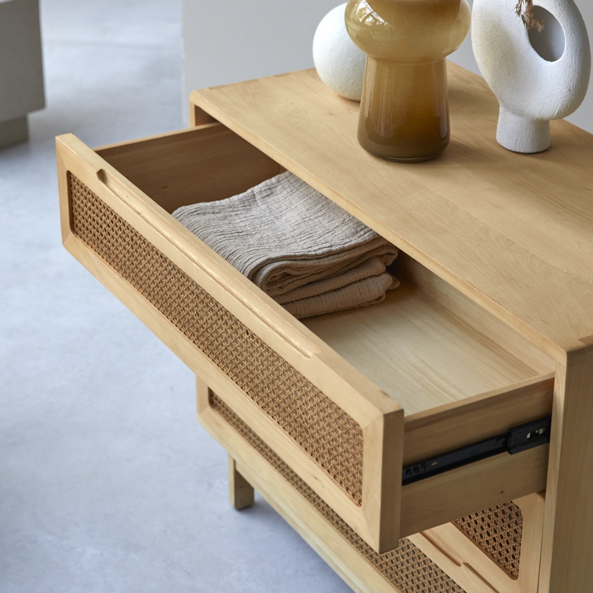 Commode en Orme massif, LUIS naturel, TIKAMOON