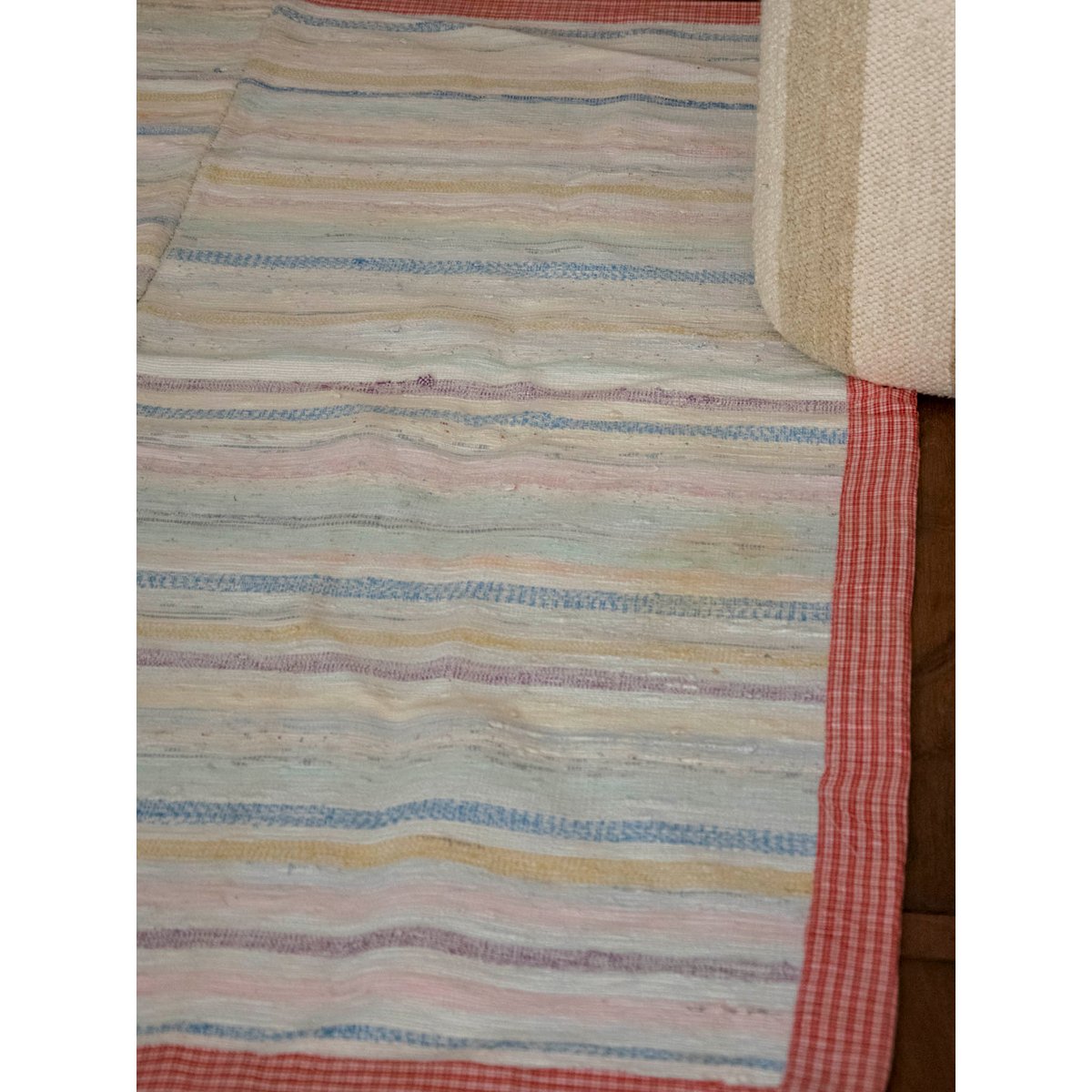 Tapis au rebord à carreaux Olivier N°115 - Bon état rouge, DEBONGOUT