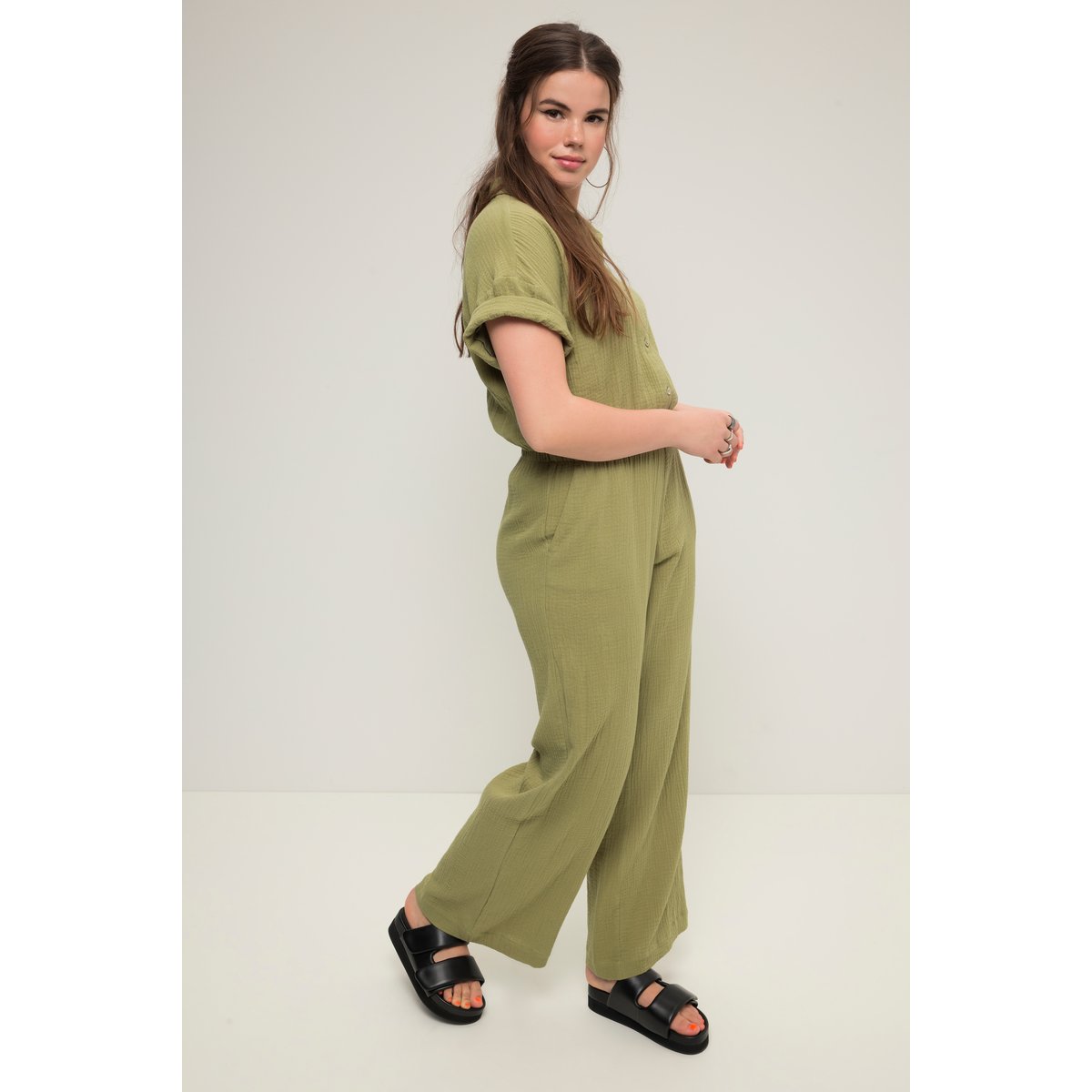 Combinaison en mousseline avec vaalea khaki, STUDIO UNTOLD