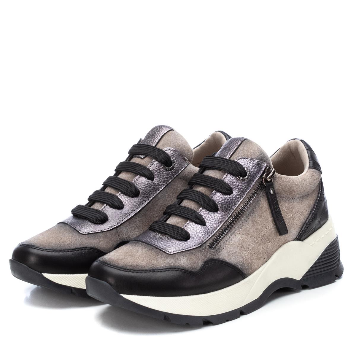 Chaussures plates avec fermeture à glissière blanc bleuté, CARMELA