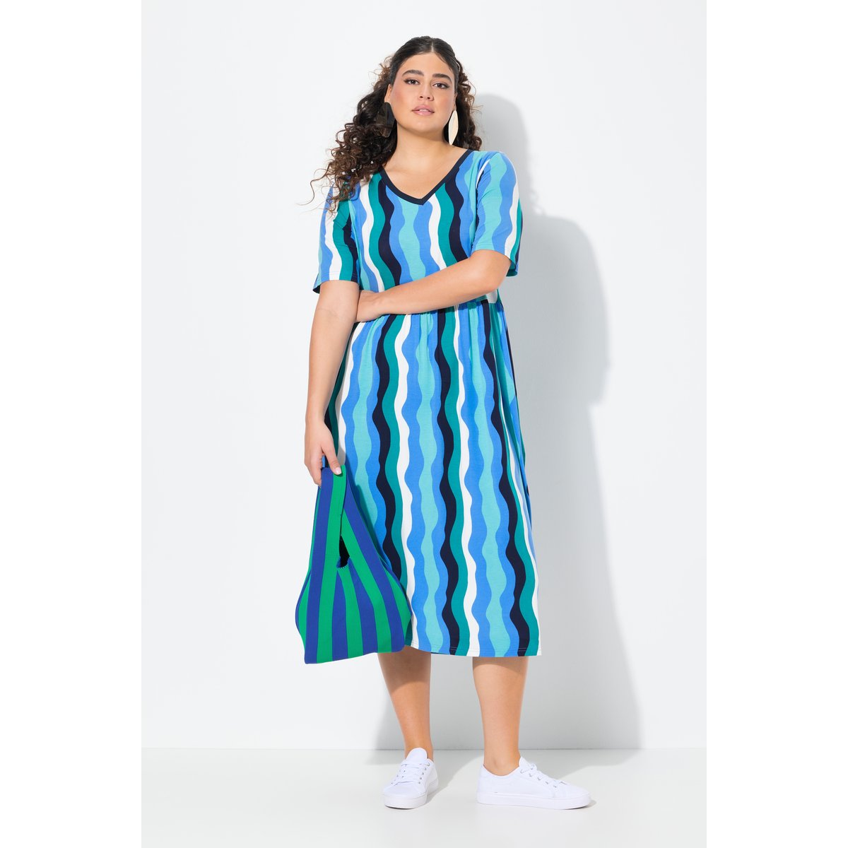 Robe midi, motif vagues. Manches courtes aqua foncé, ULLA POPKEN