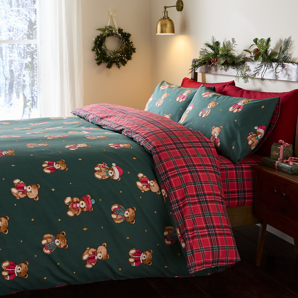 Tartan Teddy Bear Christmas Reversible Duvet Cover and Pillowcase Set green, CATHERINE LANSFIELD