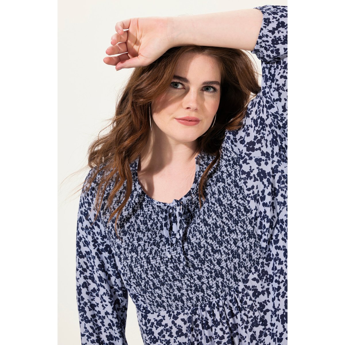 Chemisier smocké gris bleu, ULLA POPKEN