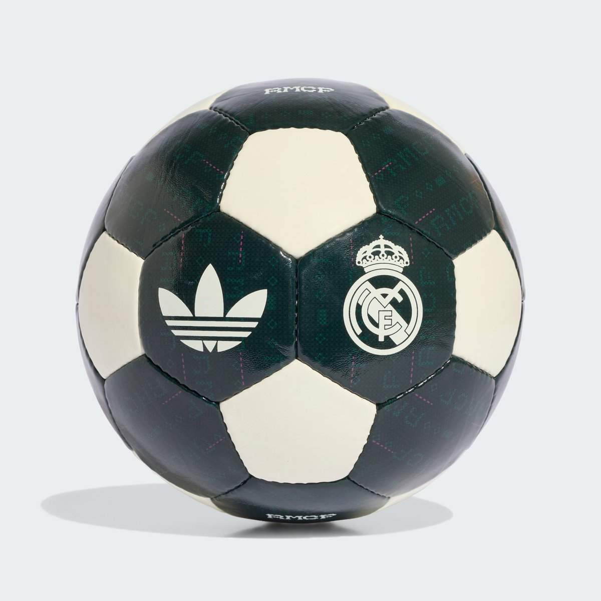 Ballon Extérieur Club Real Madrid Ballon Extérieur Club Real Madrid couleur unique, adidas Performance