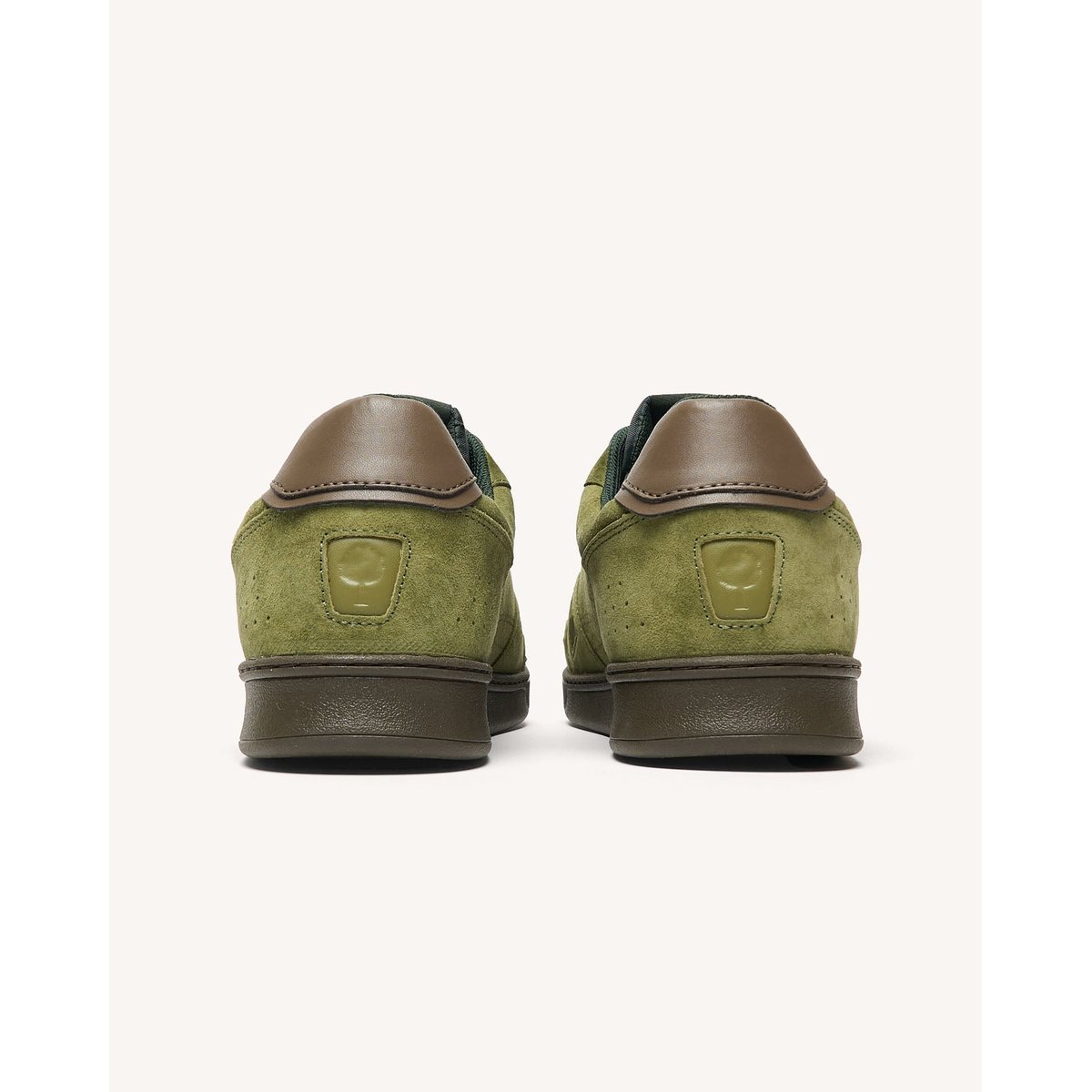 Baskets basses en cuir nubuck vert olive, FAGUO