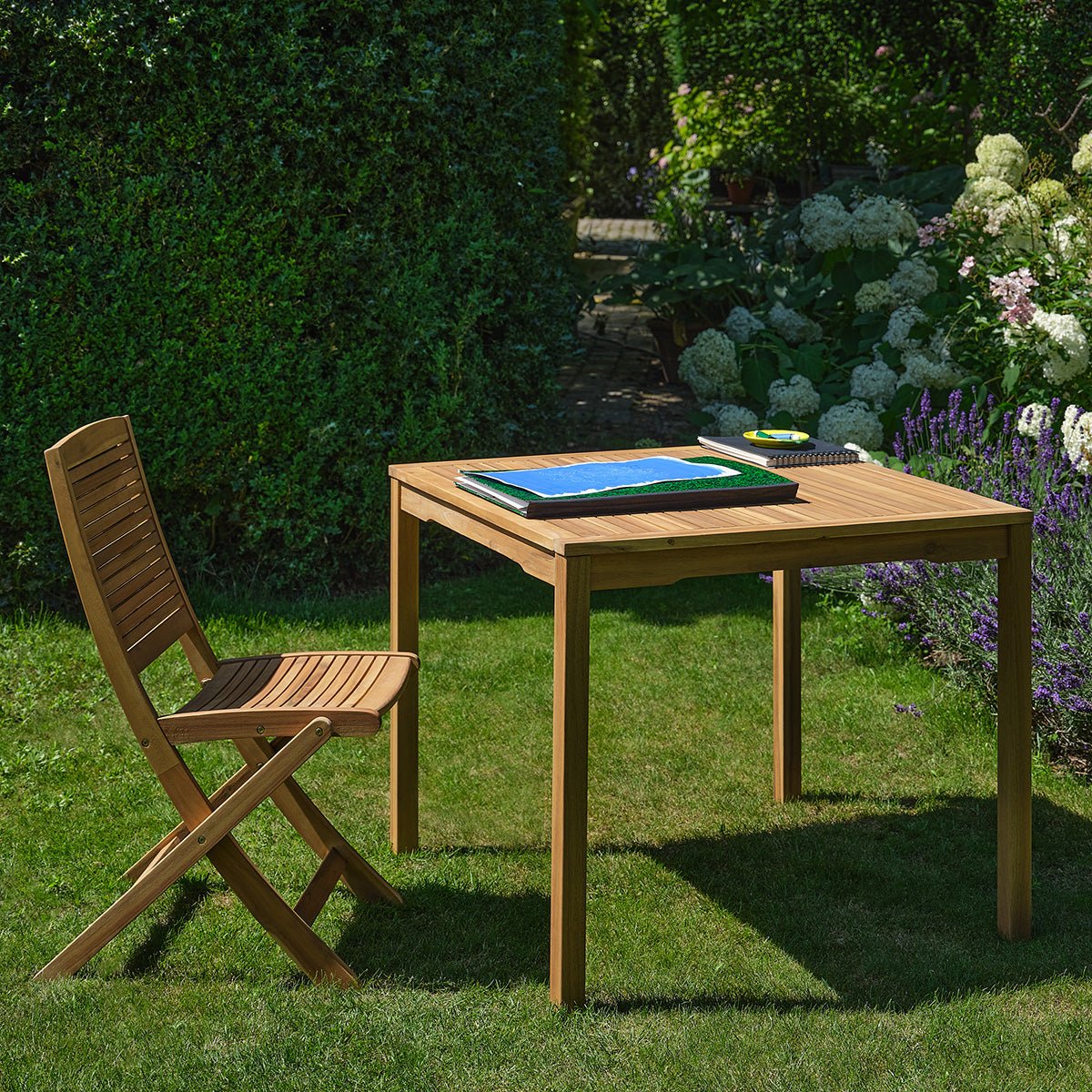 Table de jardin en acacia massif 90 cm MILOS naturel, BERAH GETAH