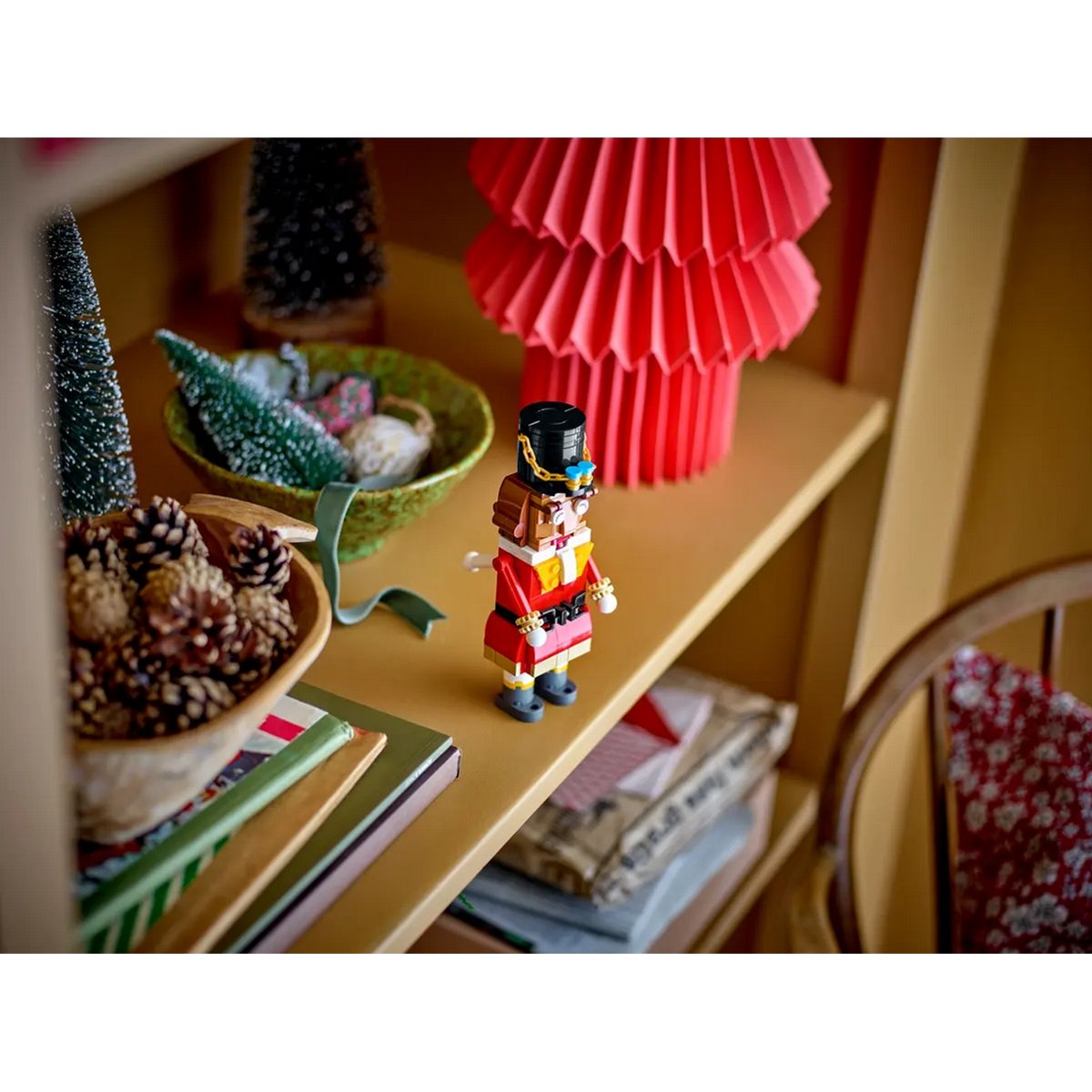 Le casse-noisette multicolore, LEGO