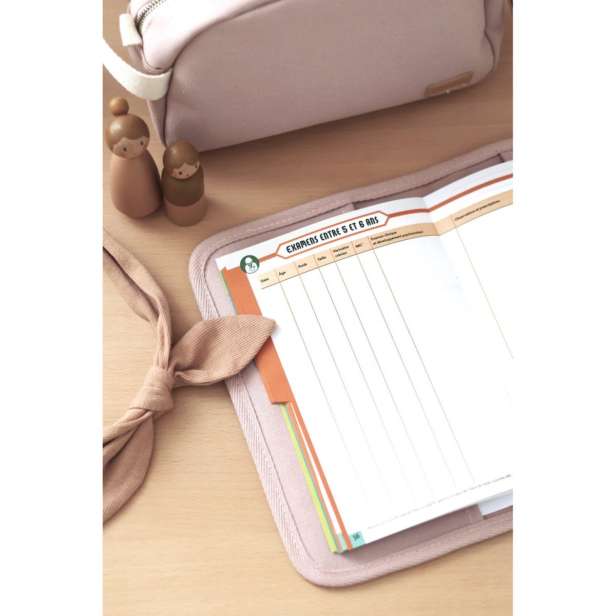 Protège carnet de santé pratique et organisé rose poudrée, BEABA