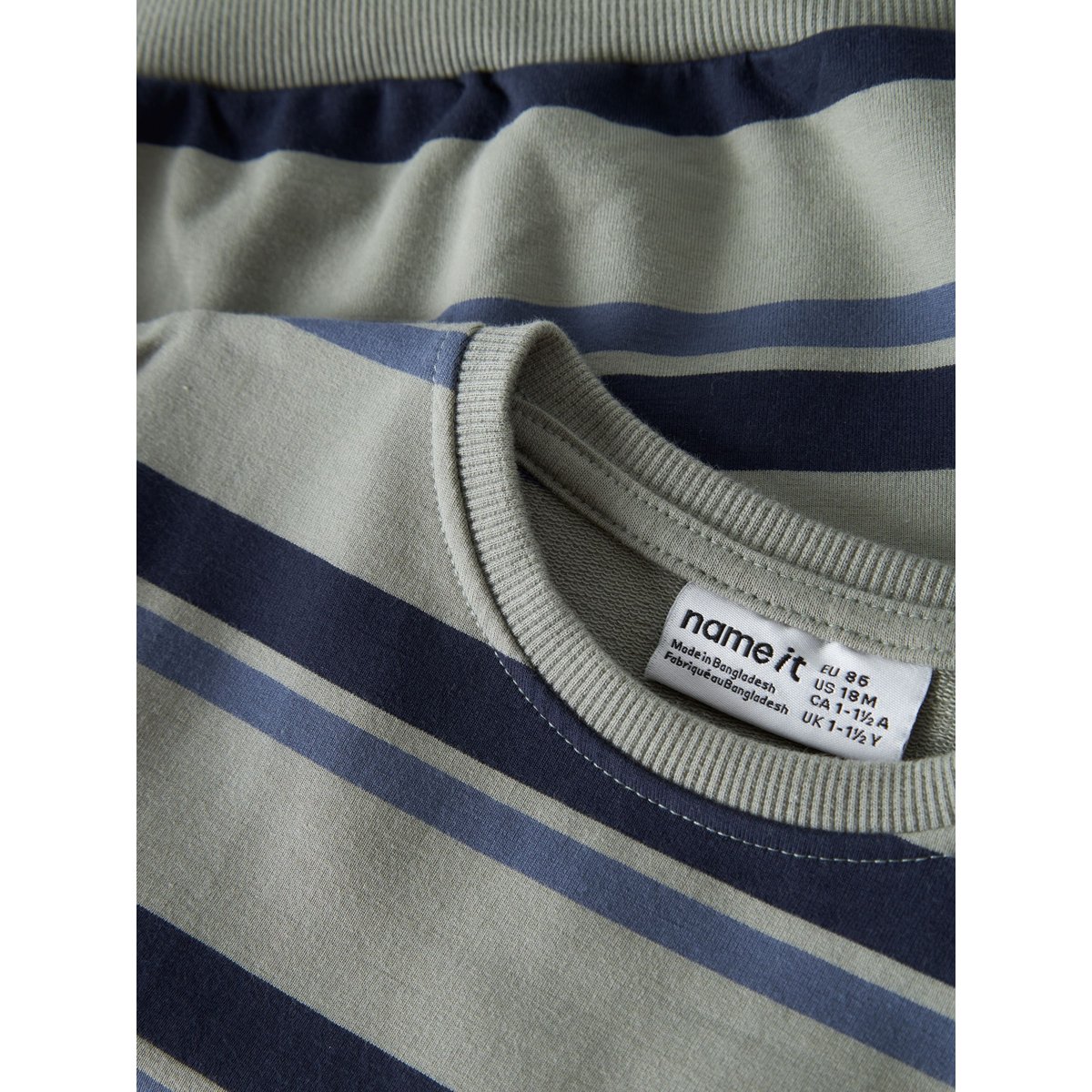 Sweat-Shirt gris - shadow1, NAME IT