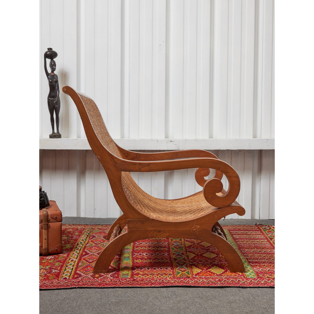 Fauteuil colonial en osier Ernest N°1092 - Bon état bois foncé, DEBONGOUT