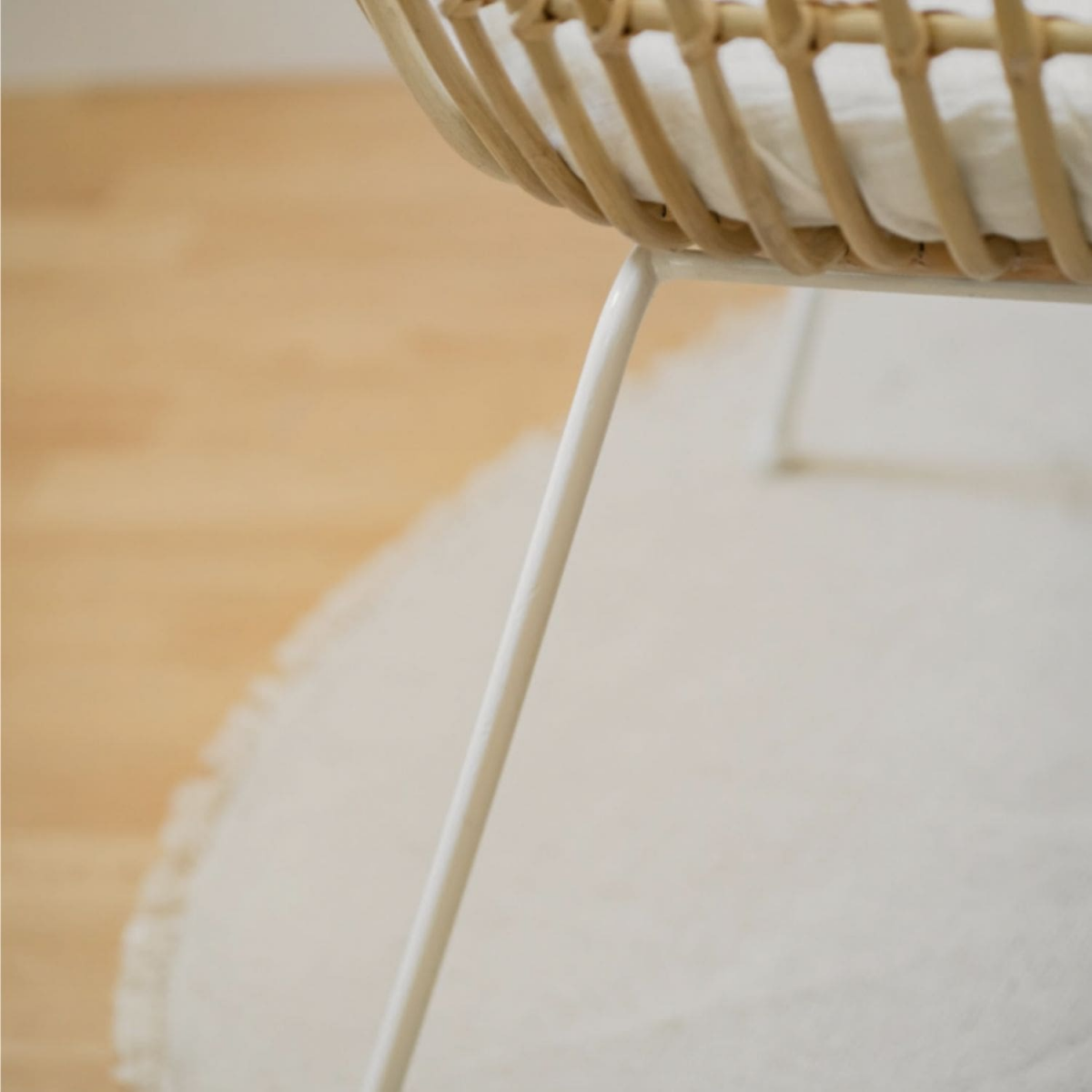 Berceau bébé en rotin et pieds métal - JAVA BLANC rotin blanchi, SAUDARA COLLECTIONS