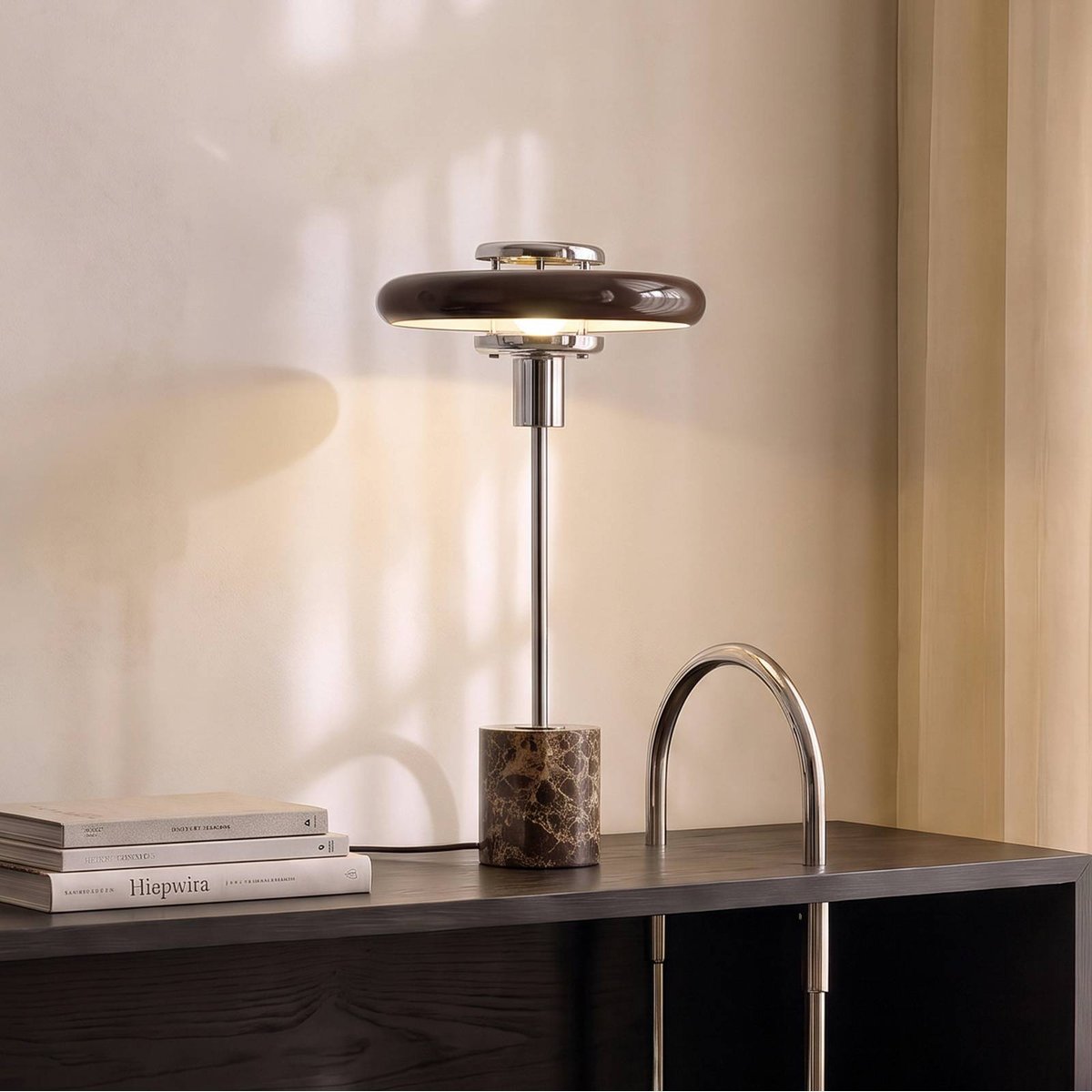 Lampe à poser en verre vintage, Branford marron, chrome, LINDBY