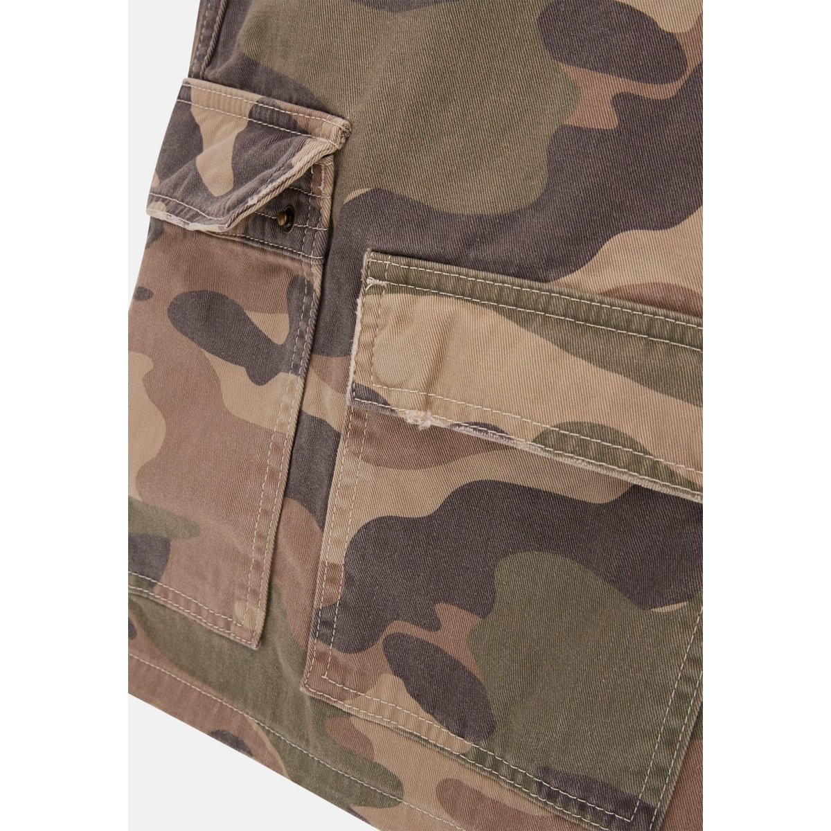 Short Cargo En Twill camouflage, GUESS