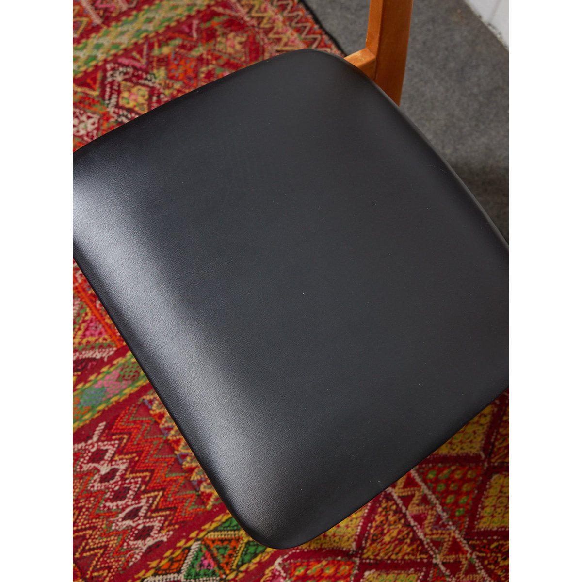 Lot de 6 chaises scandinaves Alma N°1728 - Bon état bois clair, DEBONGOUT