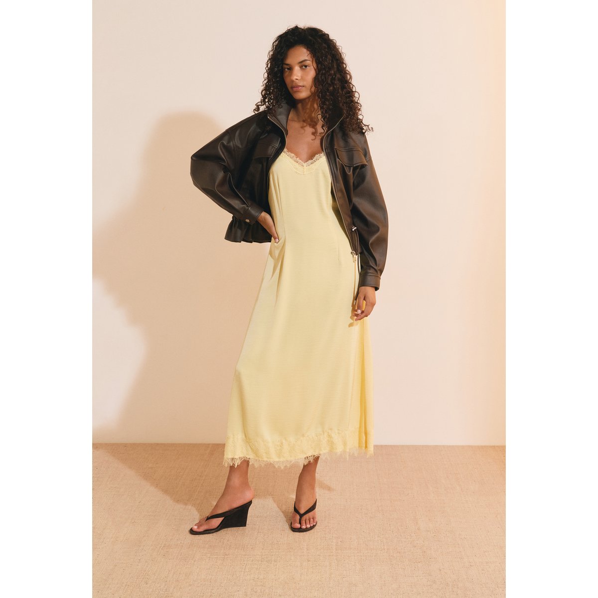Blouson avec cordon à la taille VALERIAN PU chocolat, ETAM