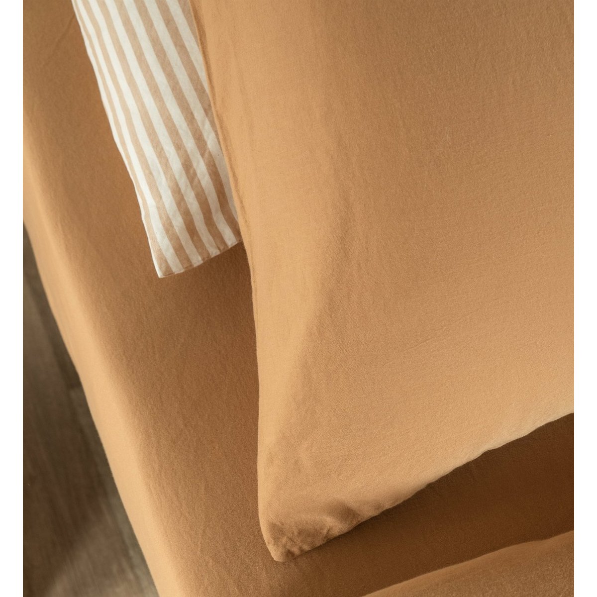 Taie d'oreiller SATIN DE COTON BIO LAVÉ ambre, KADOLIS