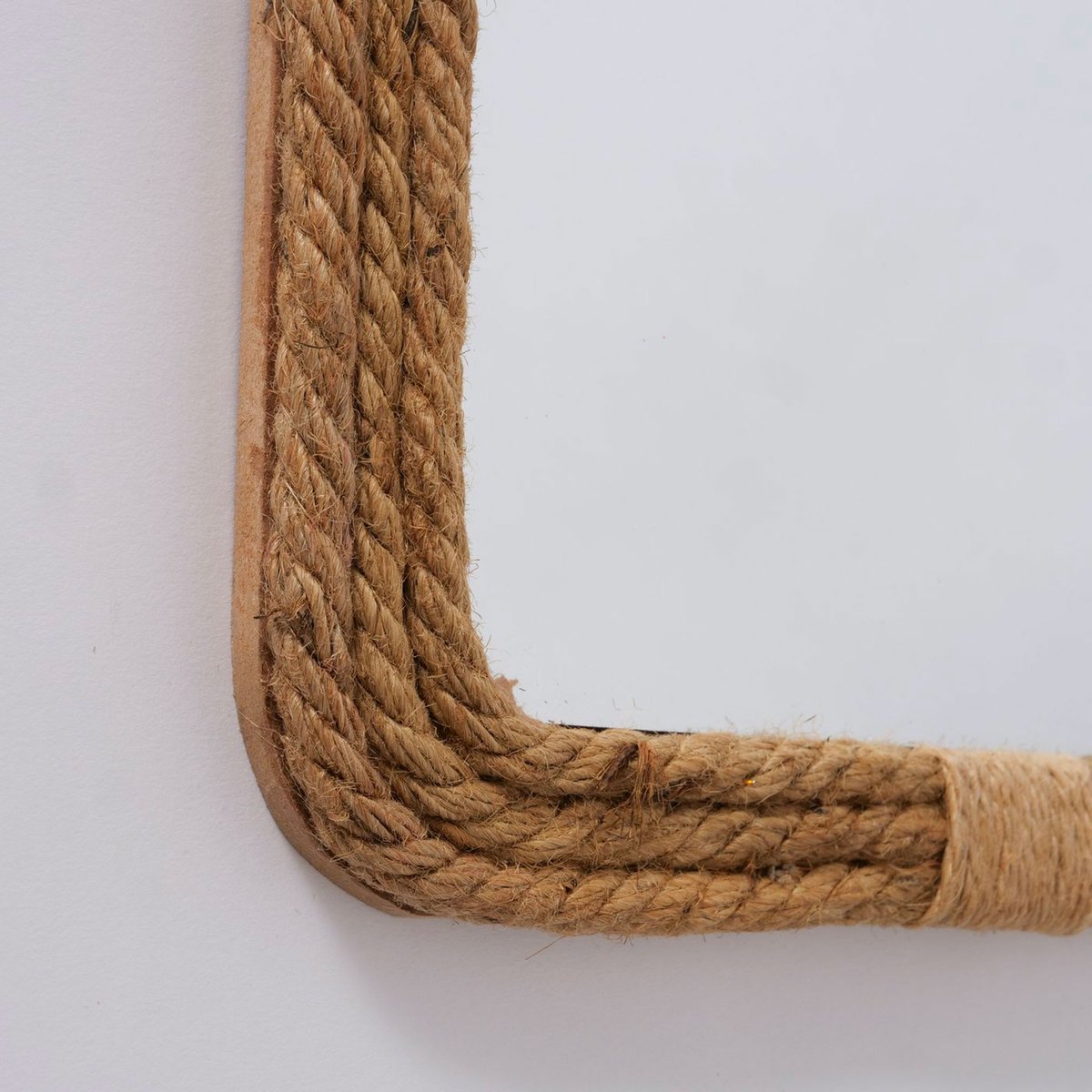Miroir rectangulaire en bois et corde en jute 25x31x2.2cm bois, WADIGA