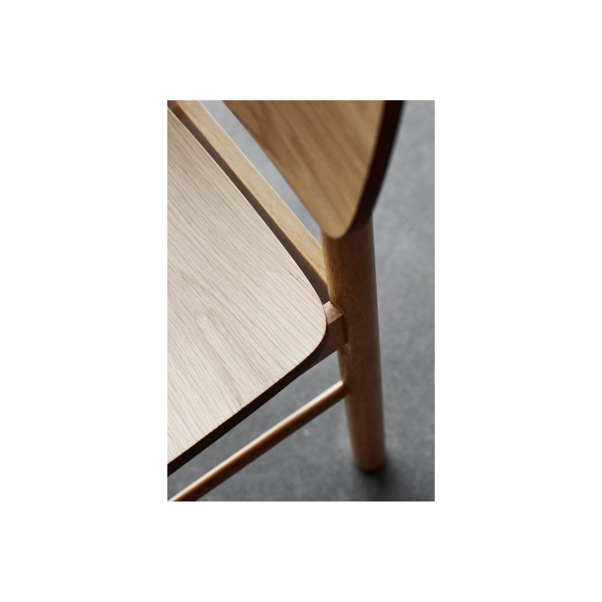 Tabourets de bar avec dossier en bois naturel (lot de 2) - IZIA bois clair, HELLIN, DEPUIS 1862