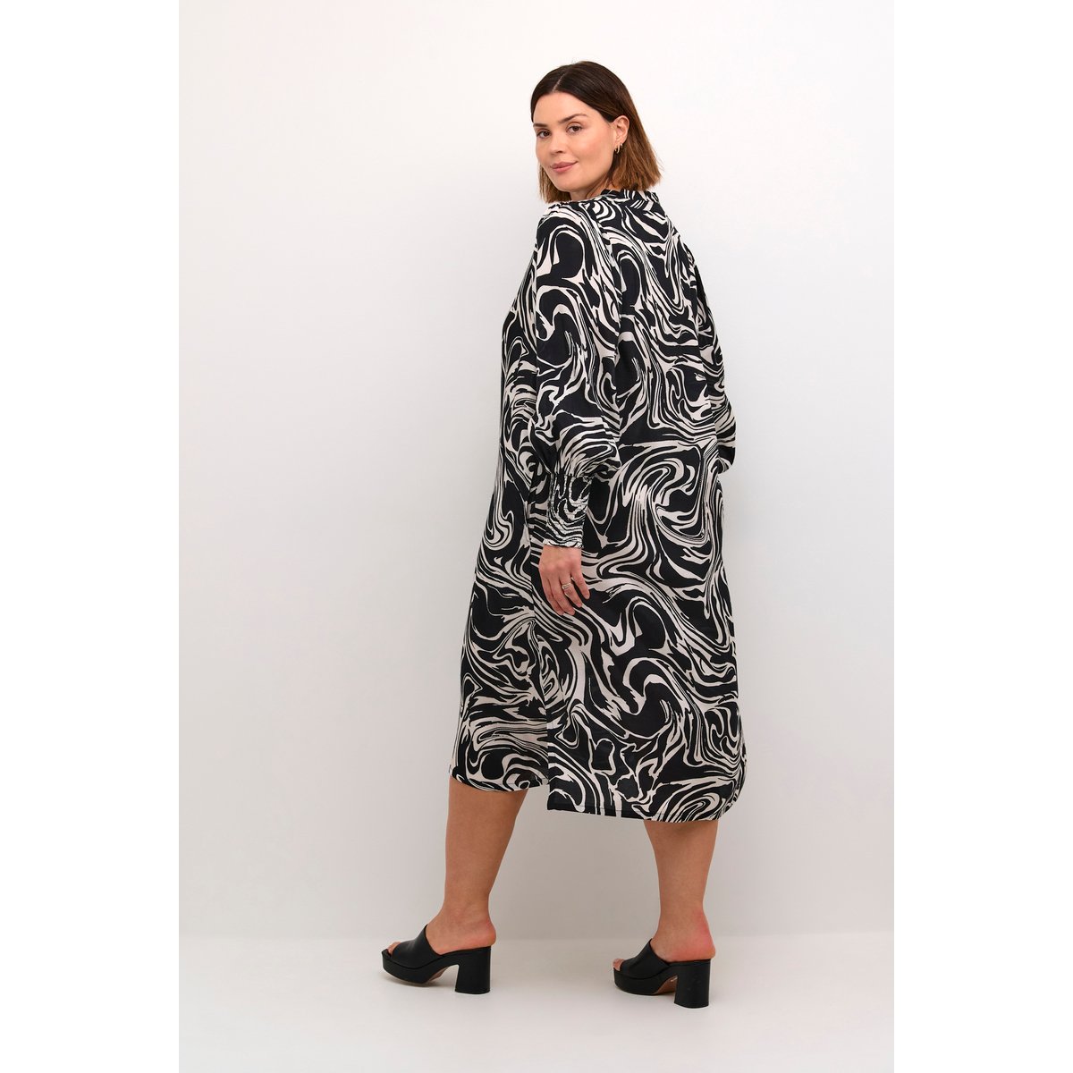 Dress noir/blanc graphique, KAFFE CURVE