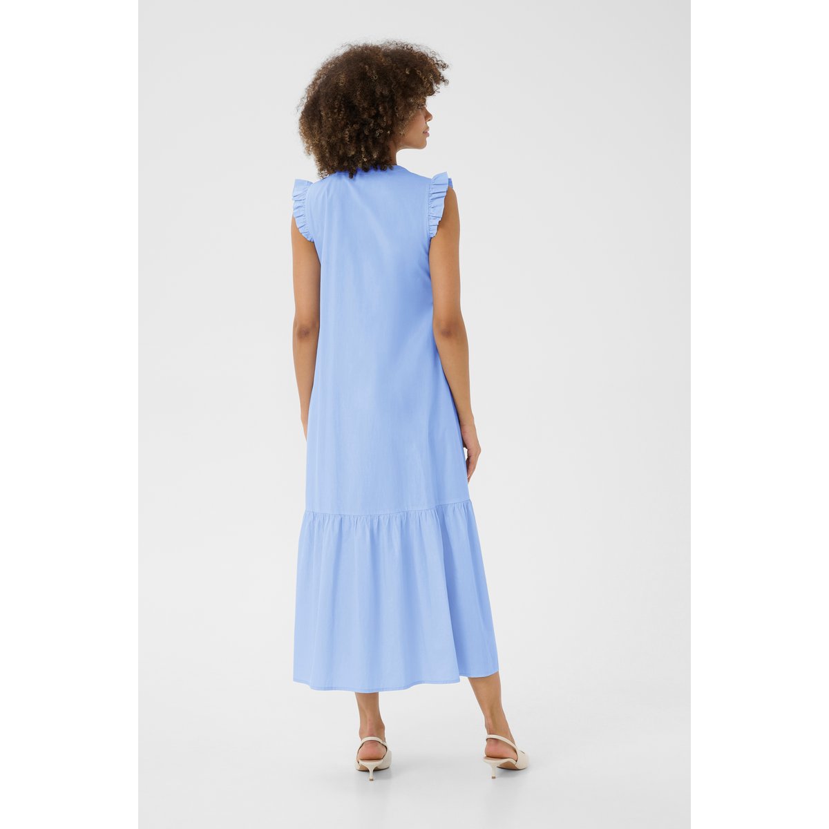 Robe bleu serenity, CULTURE