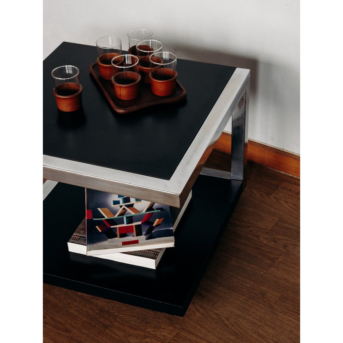 Table basse en bois et métal Liv N°140 - Bon état noir, DEBONGOUT