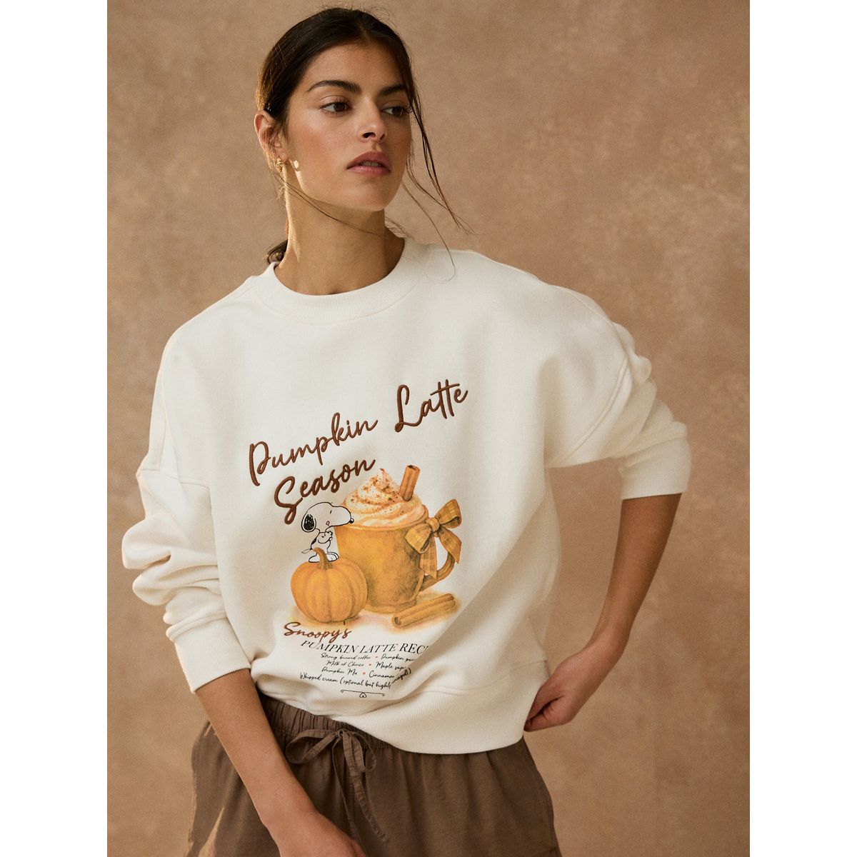 Sweat pumpkin latte snoopy sous licence écru, NEXT