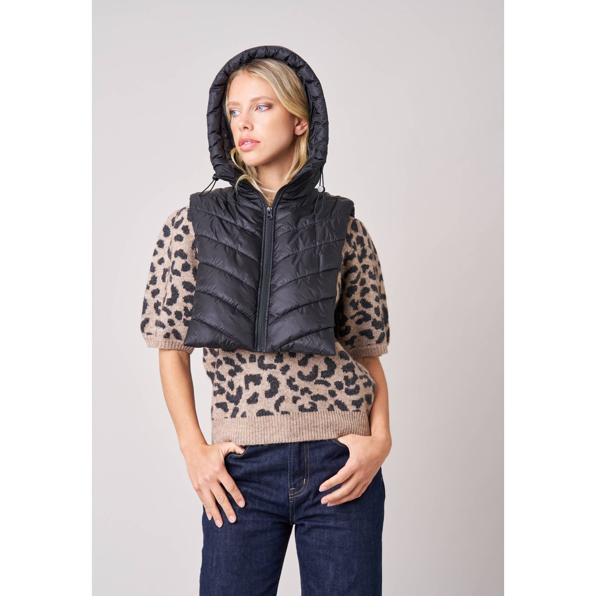 Capuche femme matelassée HOODIE black, DEELUXE