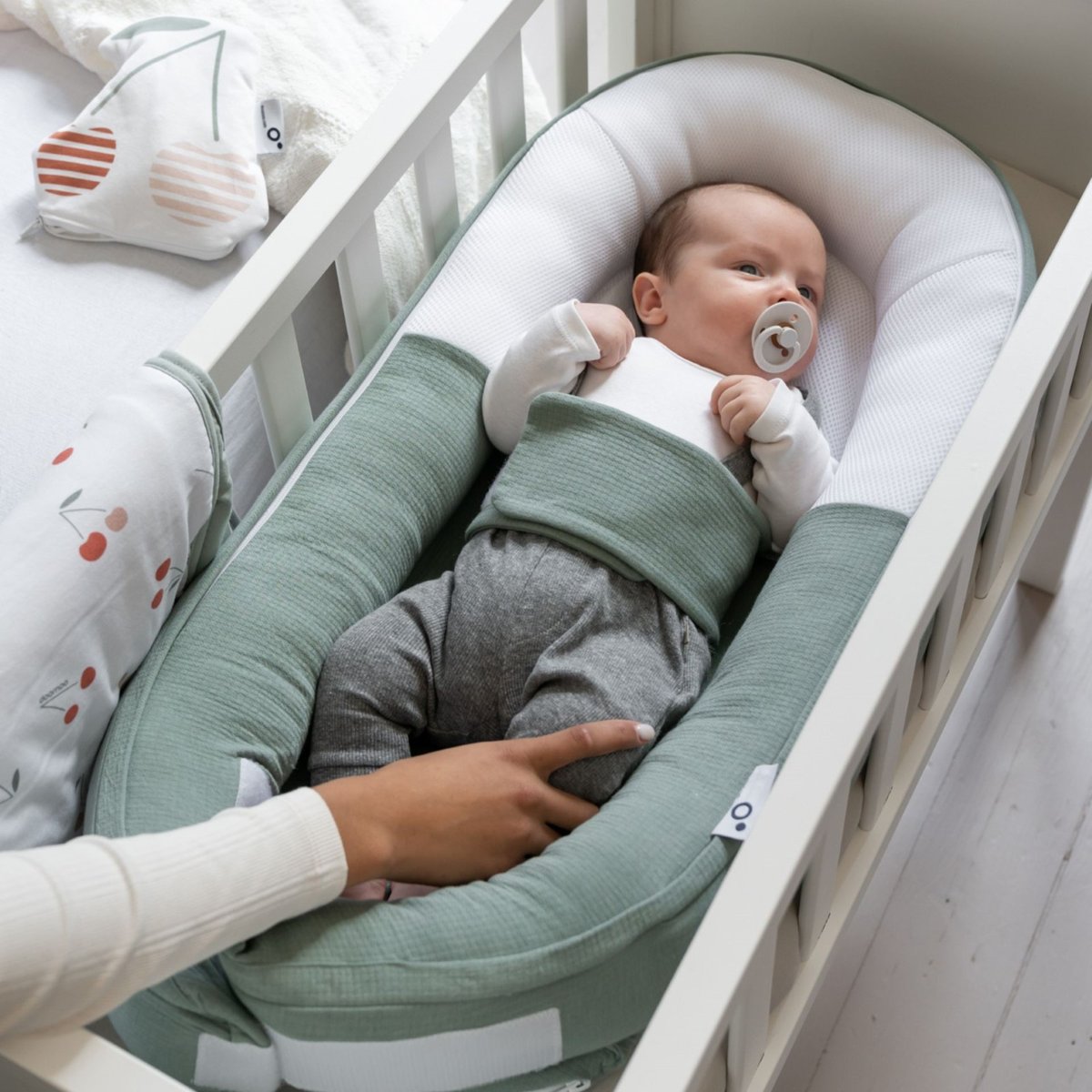 Réducteur nouveau-né Doomoo Cocoon vert, BABYMOOV