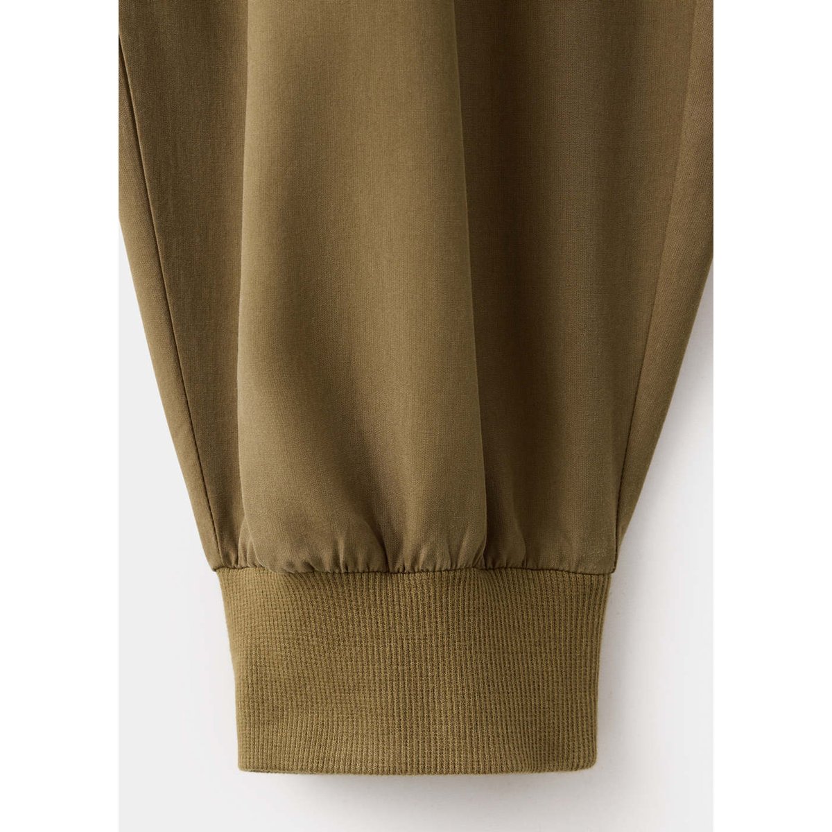 Pantalon lyocell bouffant kaki, MANGO
