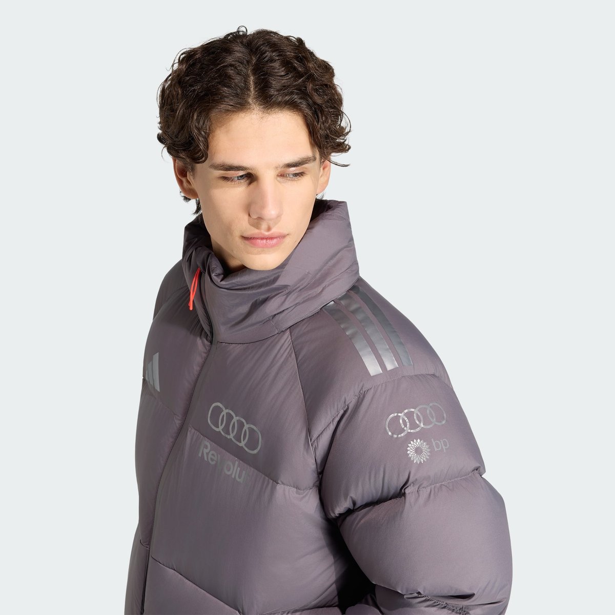 Veste D'hiver Audi Revolut F1 Team Engineers & Marketing Veste D'hiver Audi Revolut F1 Team Engineers & Marketing grey strata, adidas Performance